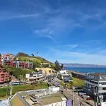 Renaca Beach Studio